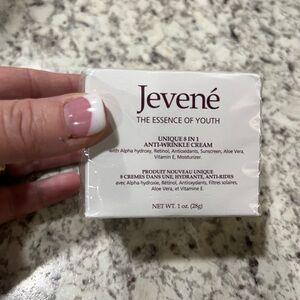 White Skincare Moisturizer